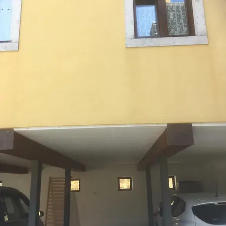 A Borgo Castello , Tra Il Golfo Ed Il Carso Di Trieste * Duino